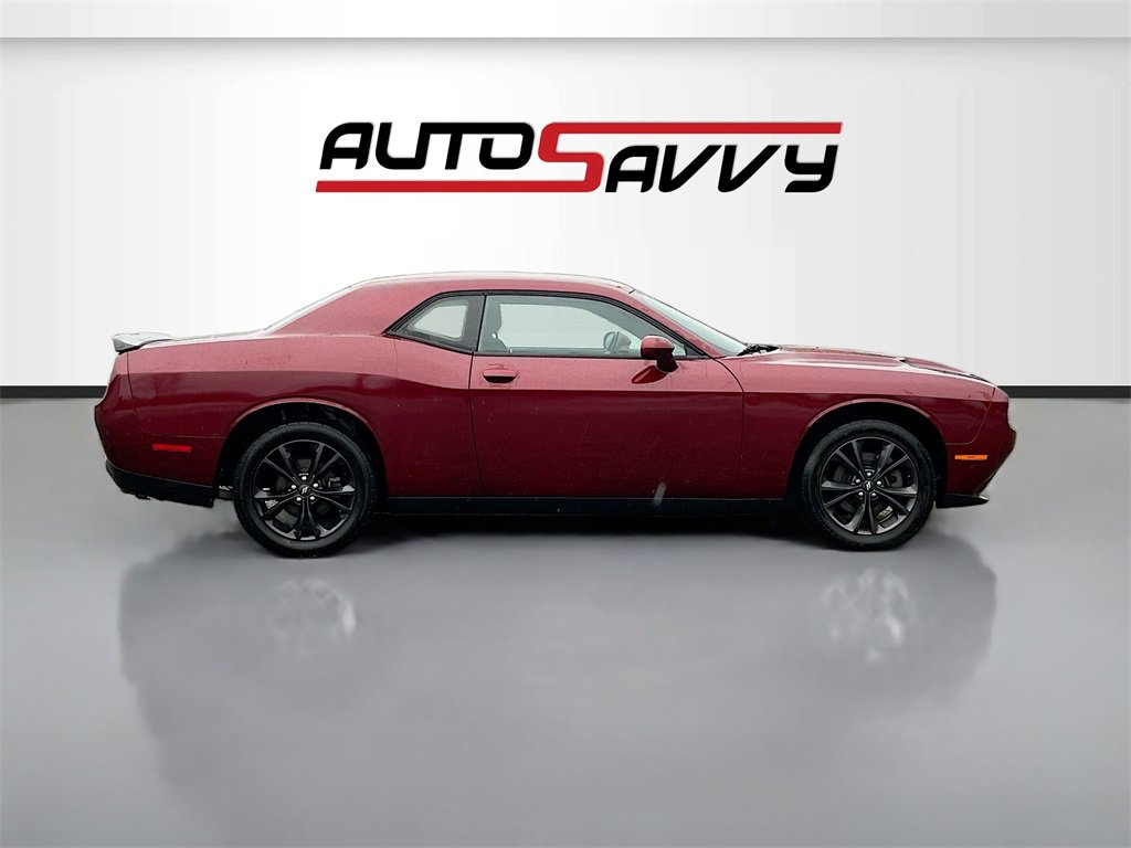 Used 2020 Dodge Challenger SXT w/ Blacktop Package image 8