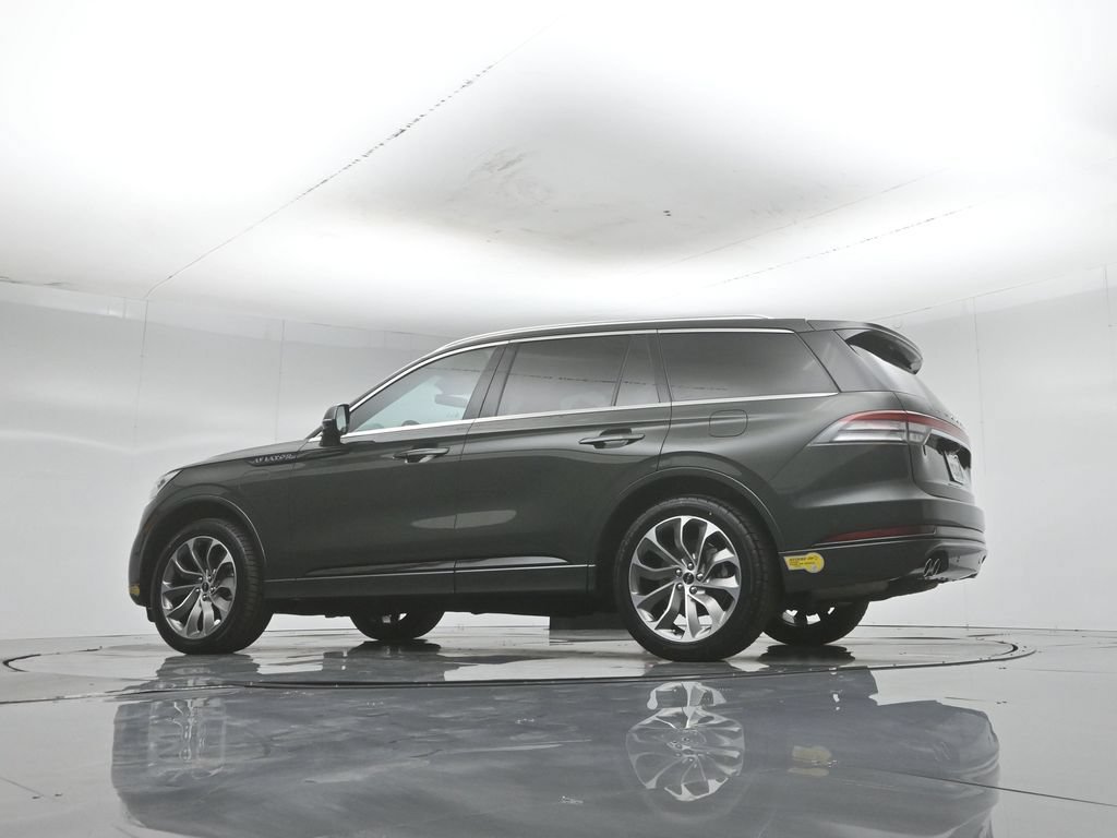Used 2022 Lincoln Aviator Grand Touring w/ Equipment Group 301A AWD/4WD image 52