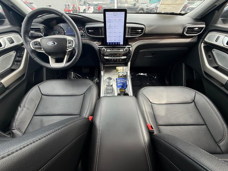 Certified 2023 Ford Explorer Limited w/ Limited Technology Package AWD/4WD image 19