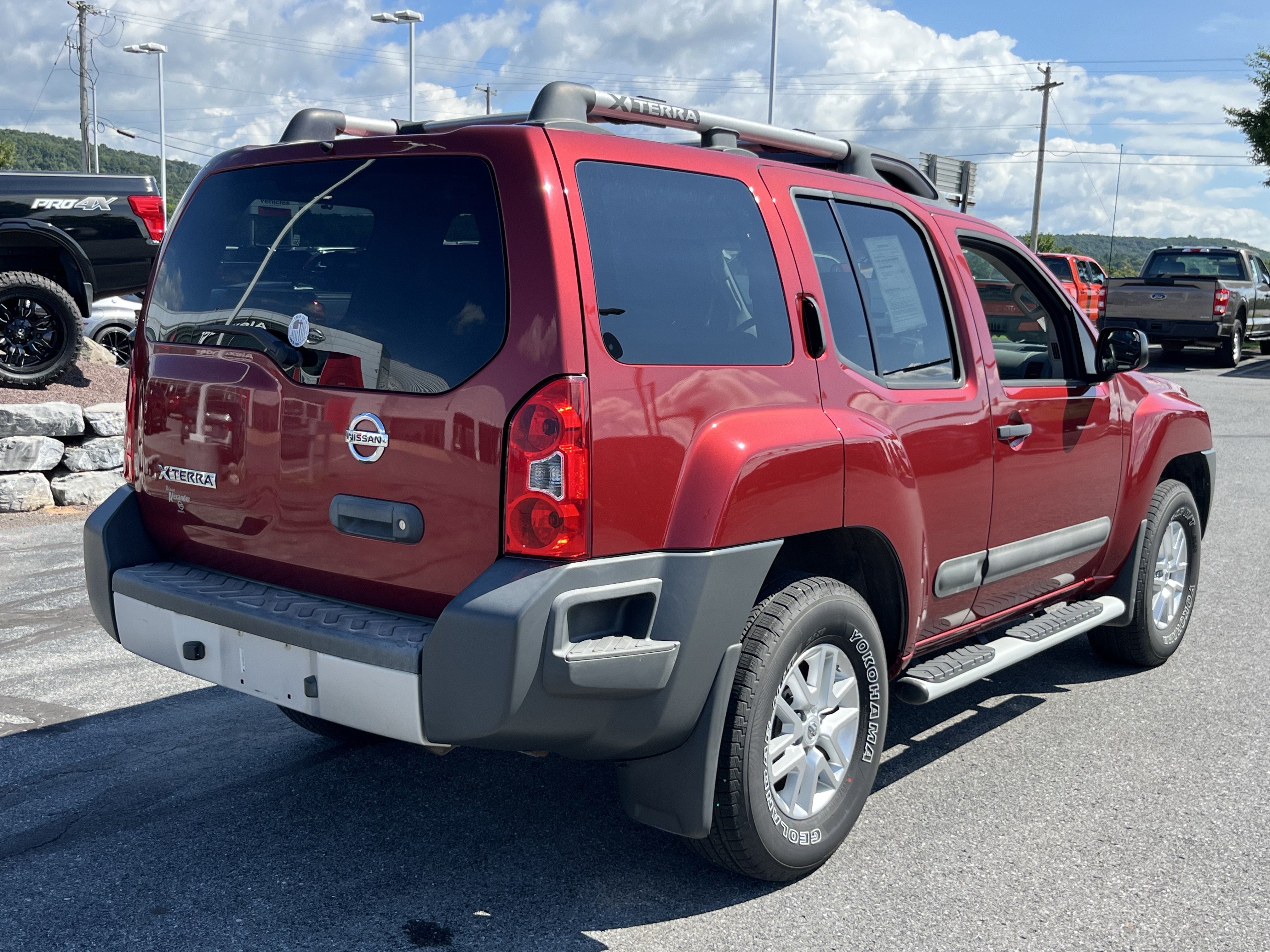 Used 2015 Nissan Xterra S w/ Value Package AWD/4WD image 5