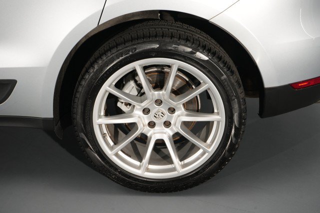 Used 2018 Porsche Macan S AWD/4WD image 21