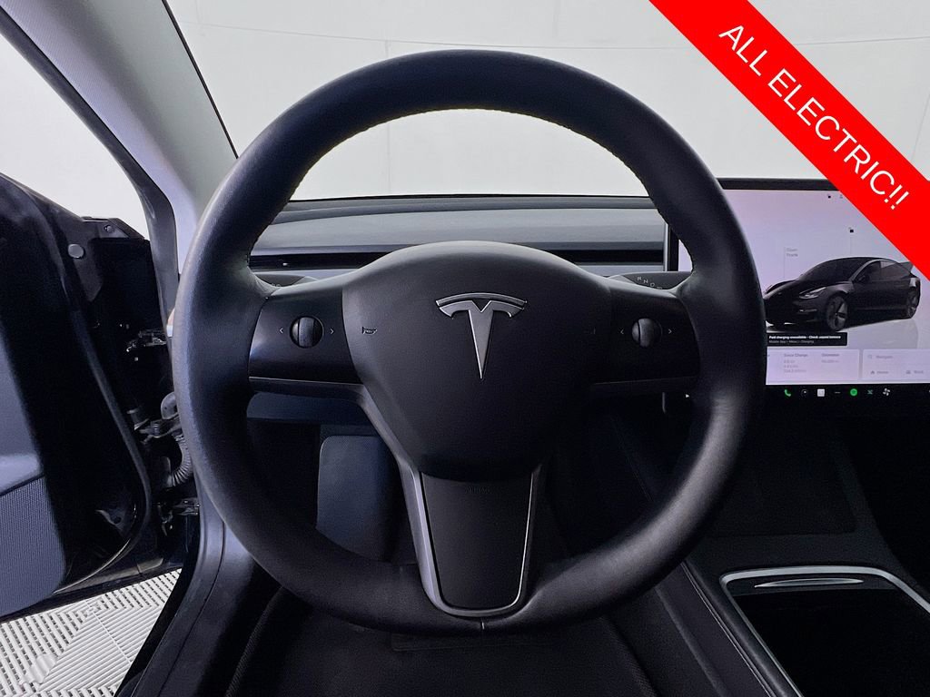 Used 2022 Tesla Model 3 image 11