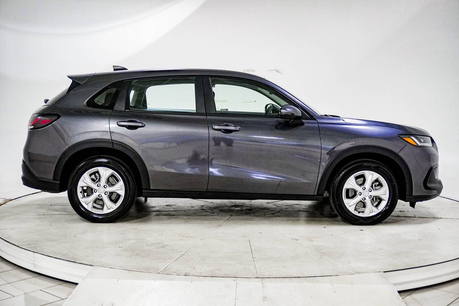 Used 2023 Honda HR-V LX image 11