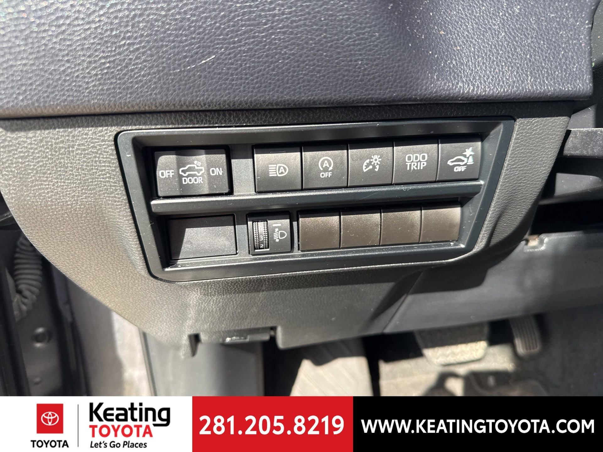 Used 2023 Toyota Tundra SR5 w/ SR5 Convenience Package image 14