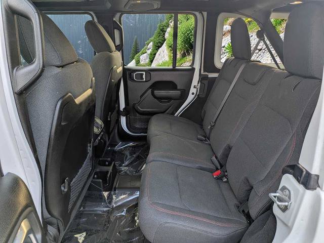Used 2025 Jeep Wrangler Unlimited Rubicon w/ Convenience Group AWD/4WD image 15