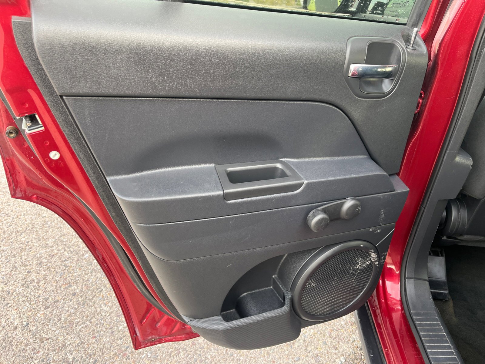 Used 2016 Jeep Patriot Sport image 16