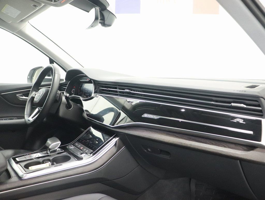 Used 2022 Audi Q7 3.0T Premium Plus w/ Premium Plus Package image 23