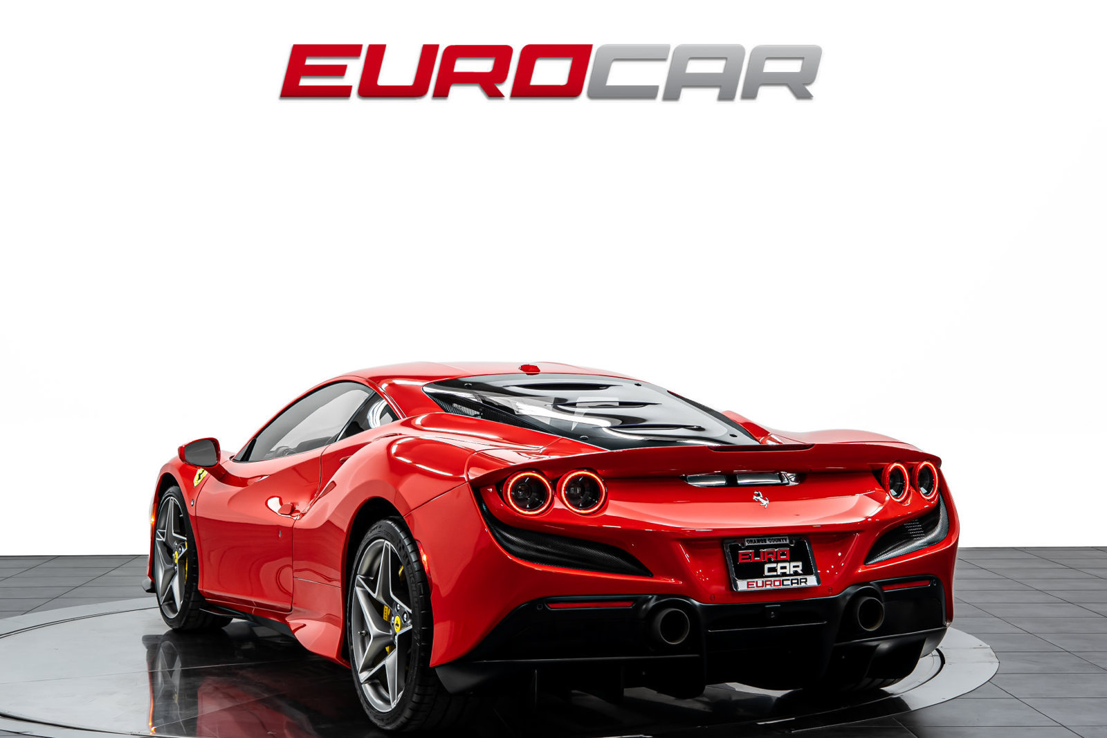Used 2022 Ferrari F8 Tributo RWD image 3