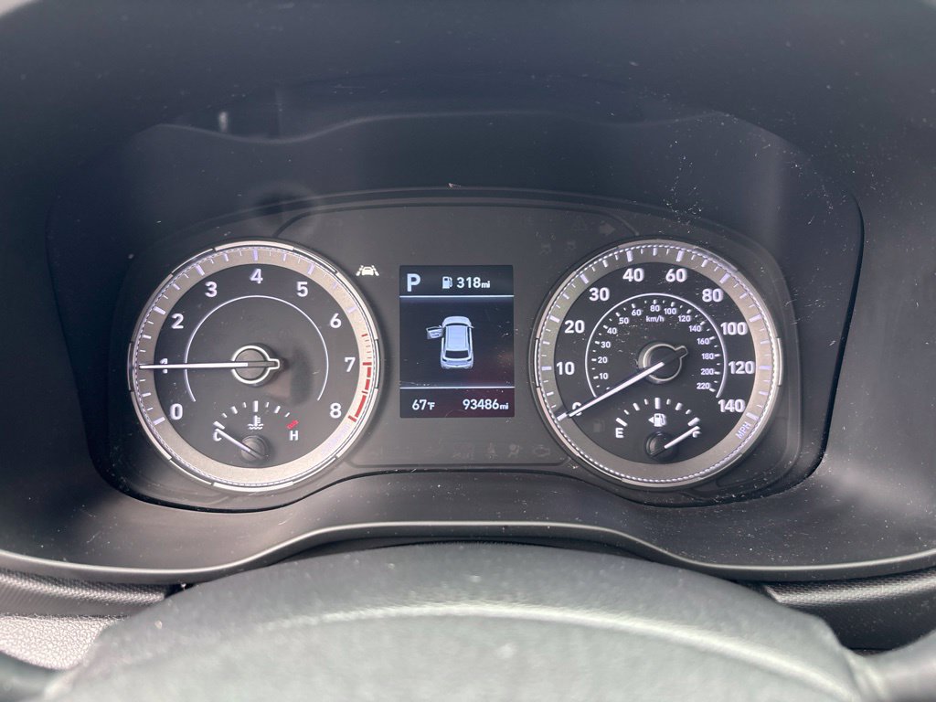 Used 2022 Hyundai Venue Limited FWD image 15