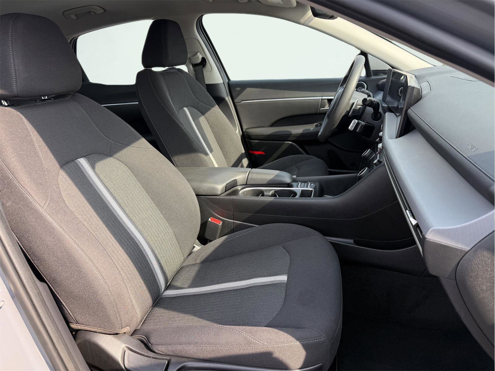 Used 2024 Hyundai Sonata SEL FWD image 26