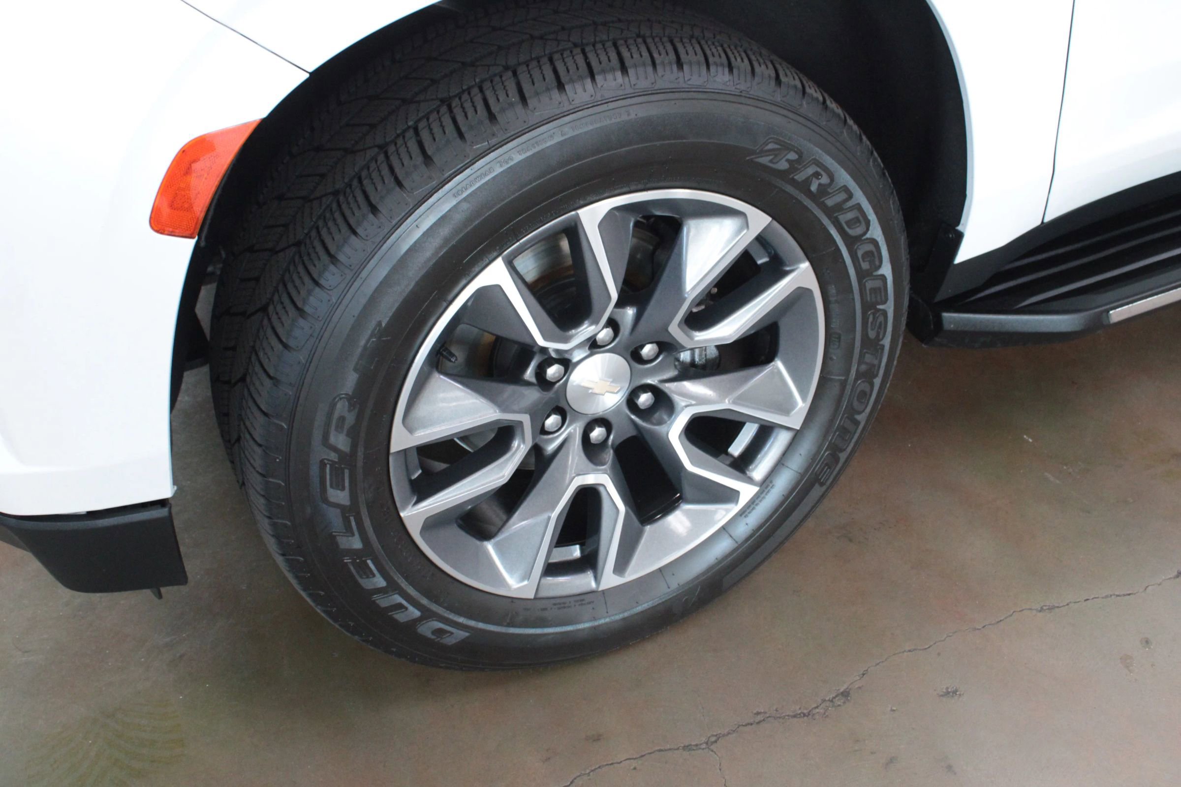 Used 2023 Chevrolet Tahoe LT w/ LT Signature Package image 24