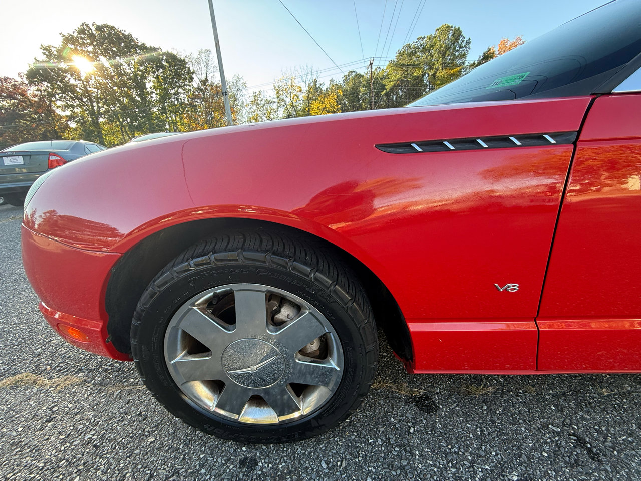 Used 2003 Ford Thunderbird Deluxe image 12