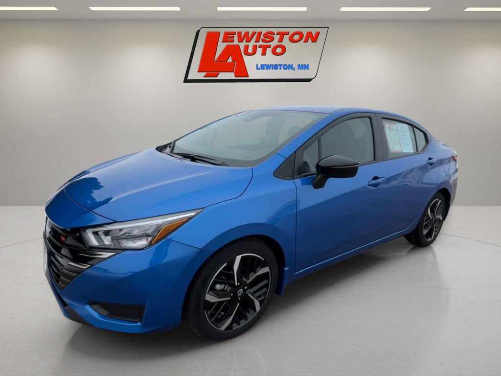 Used 2024 Nissan Versa SR image 1