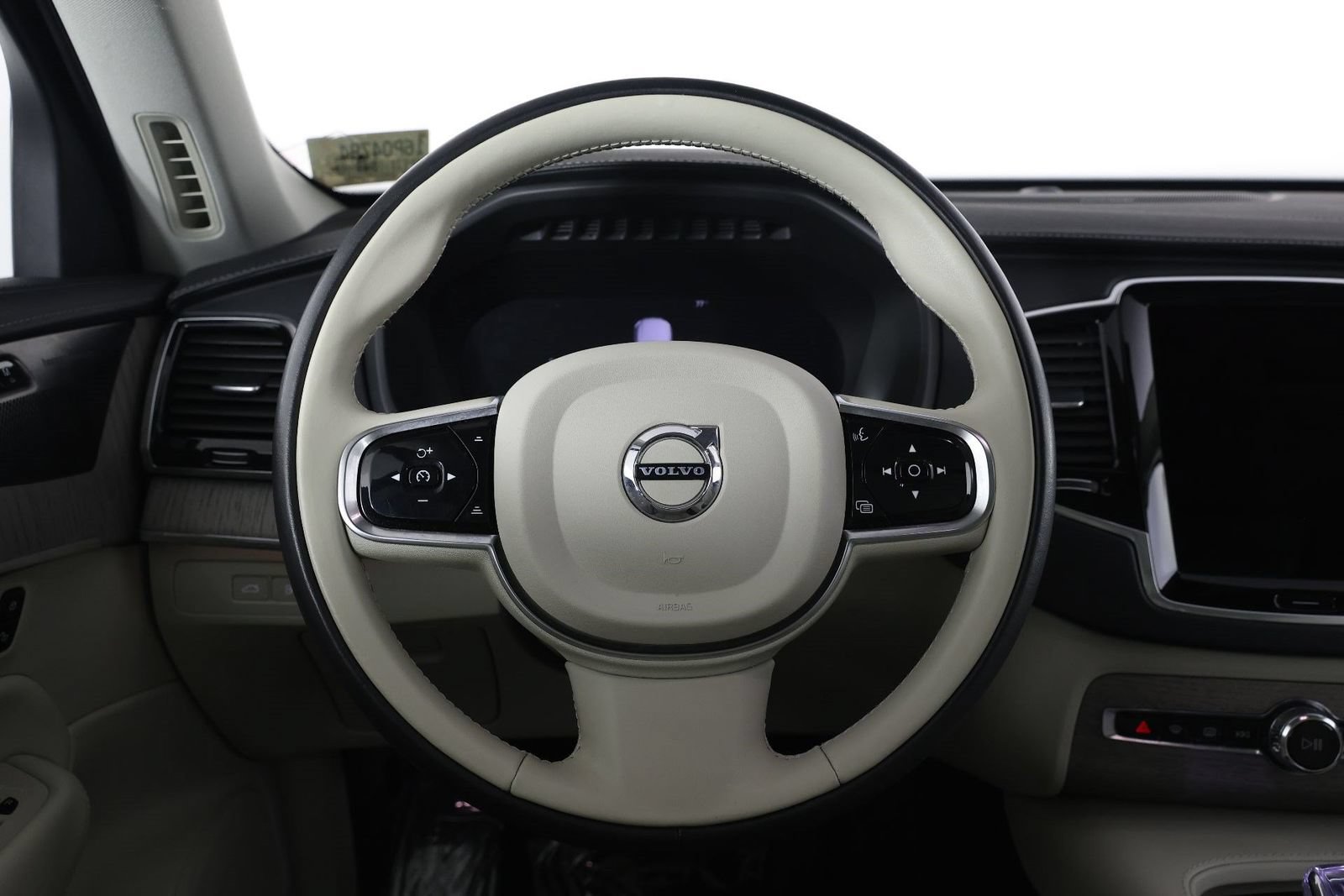 Used 2023 Volvo XC90 T8 Ultimate AWD/4WD image 8