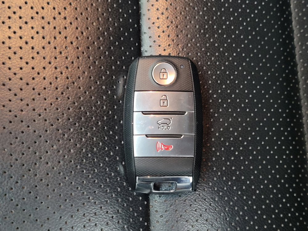 Used 2019 Kia Sorento EX image 32