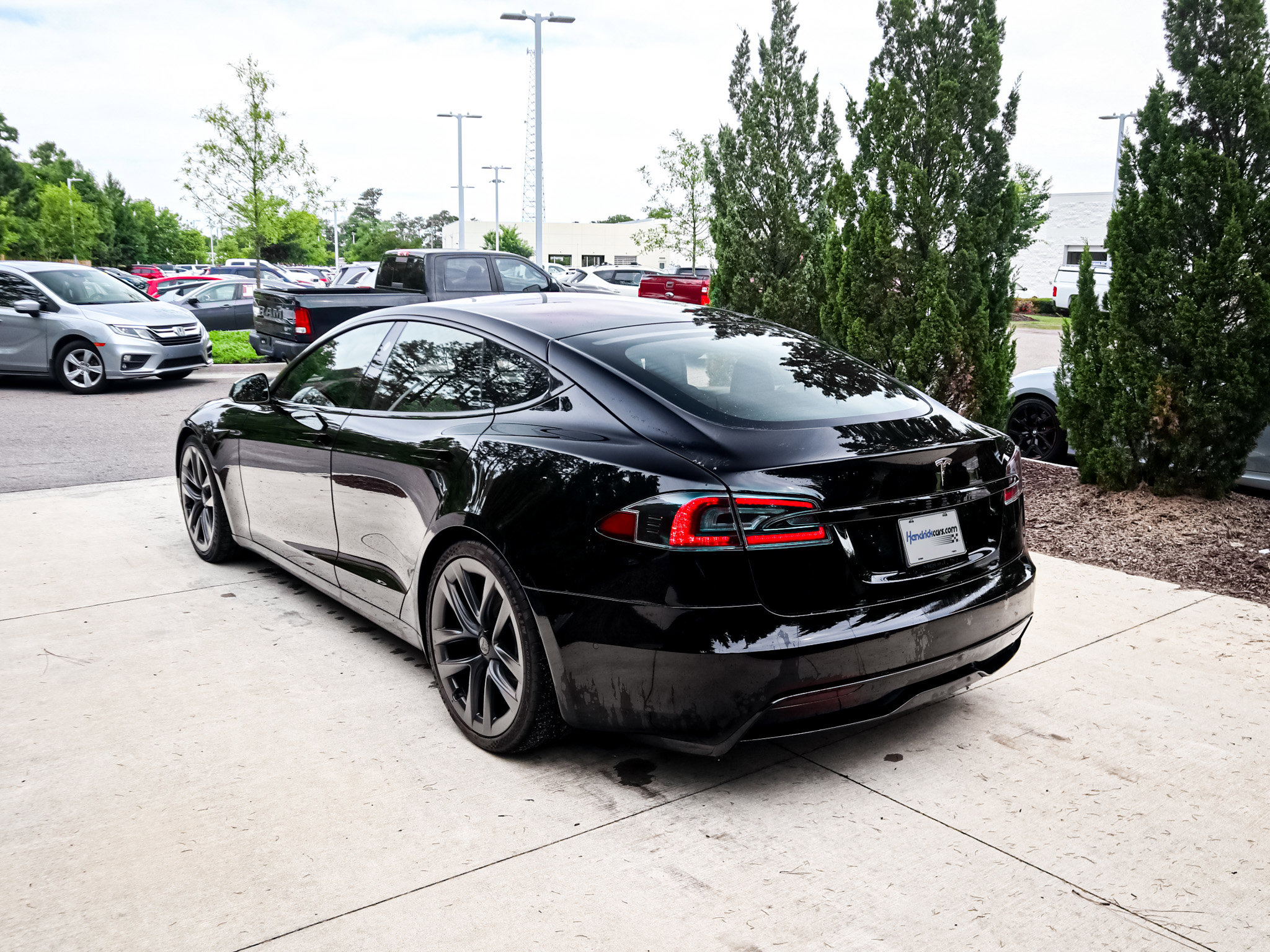 Used 2022 Tesla Model S AWD/4WD image 9