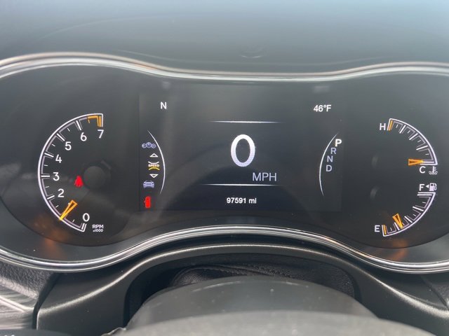 Used 2019 Jeep Grand Cherokee Altitude image 24