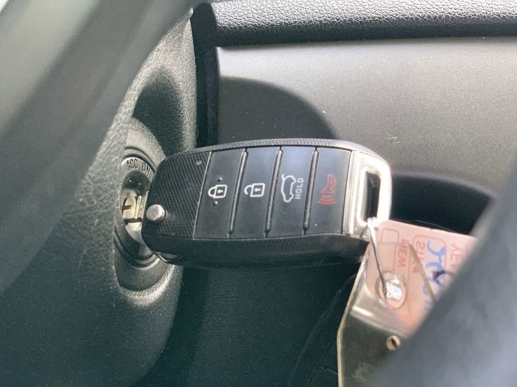 Used 2017 Kia Sportage LX image 14