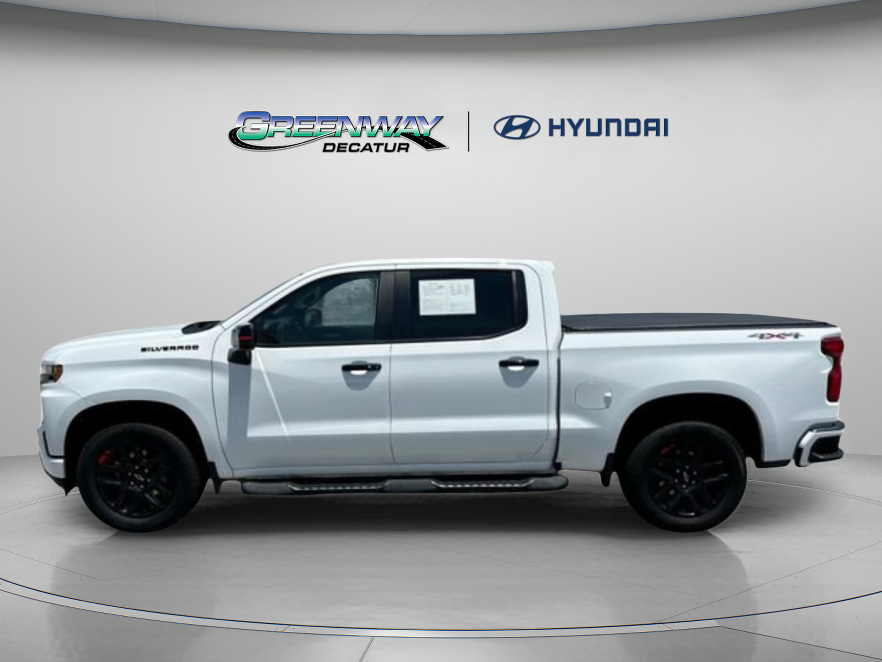 Used 2022 Chevrolet Silverado 1500 RST w/ Redline Edition AWD/4WD image 5