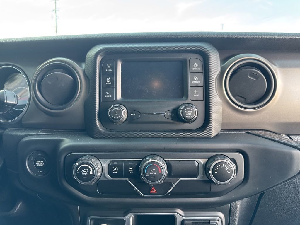 Used 2018 Jeep Wrangler Unlimited Sport image 20