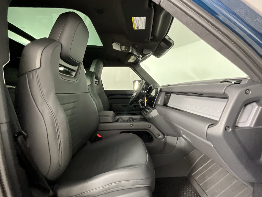 New 2026 Land Rover Defender 110 OCTA AWD/4WD image 3