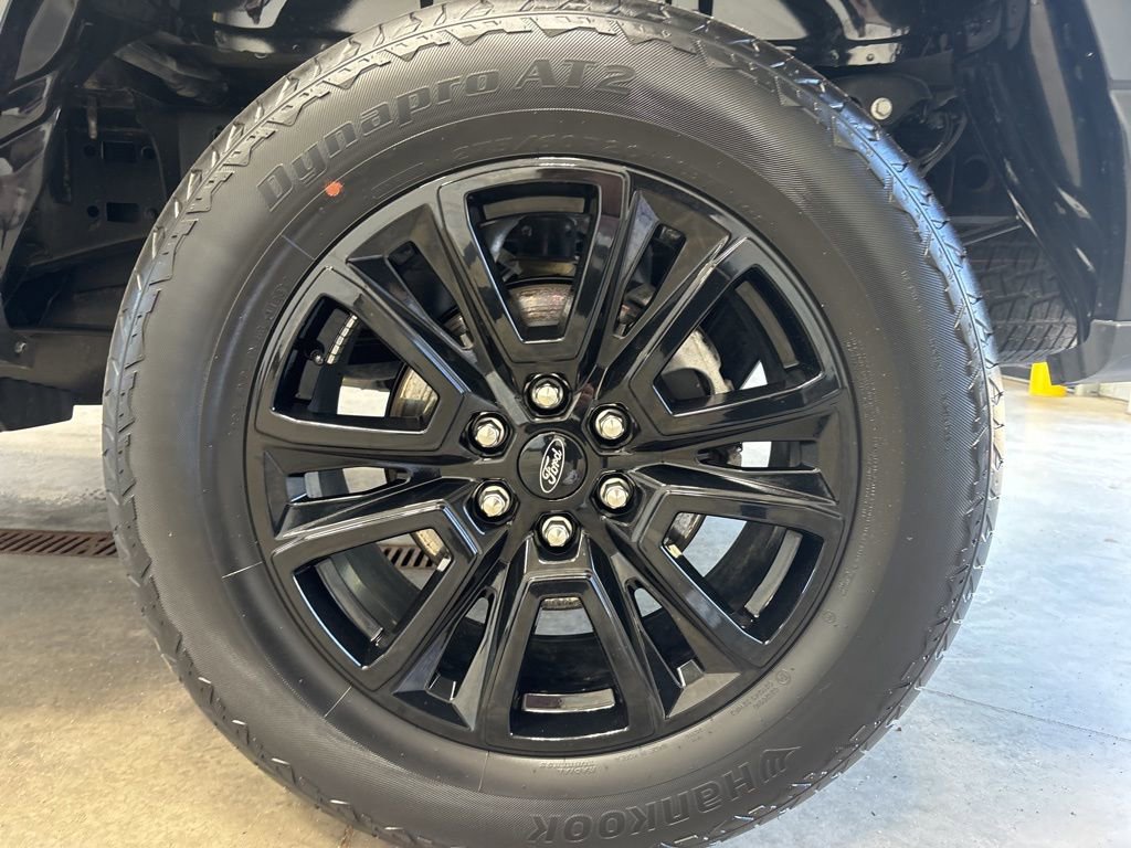 Used 2024 Ford F150 Platinum image 14