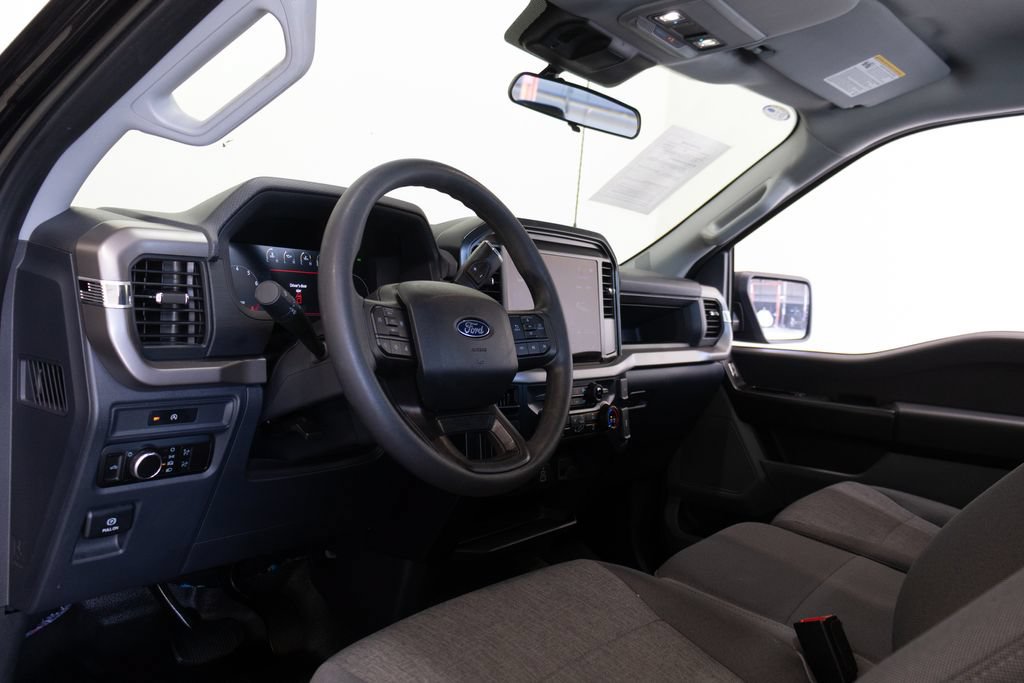Used 2025 Ford F150 XL RWD image 17
