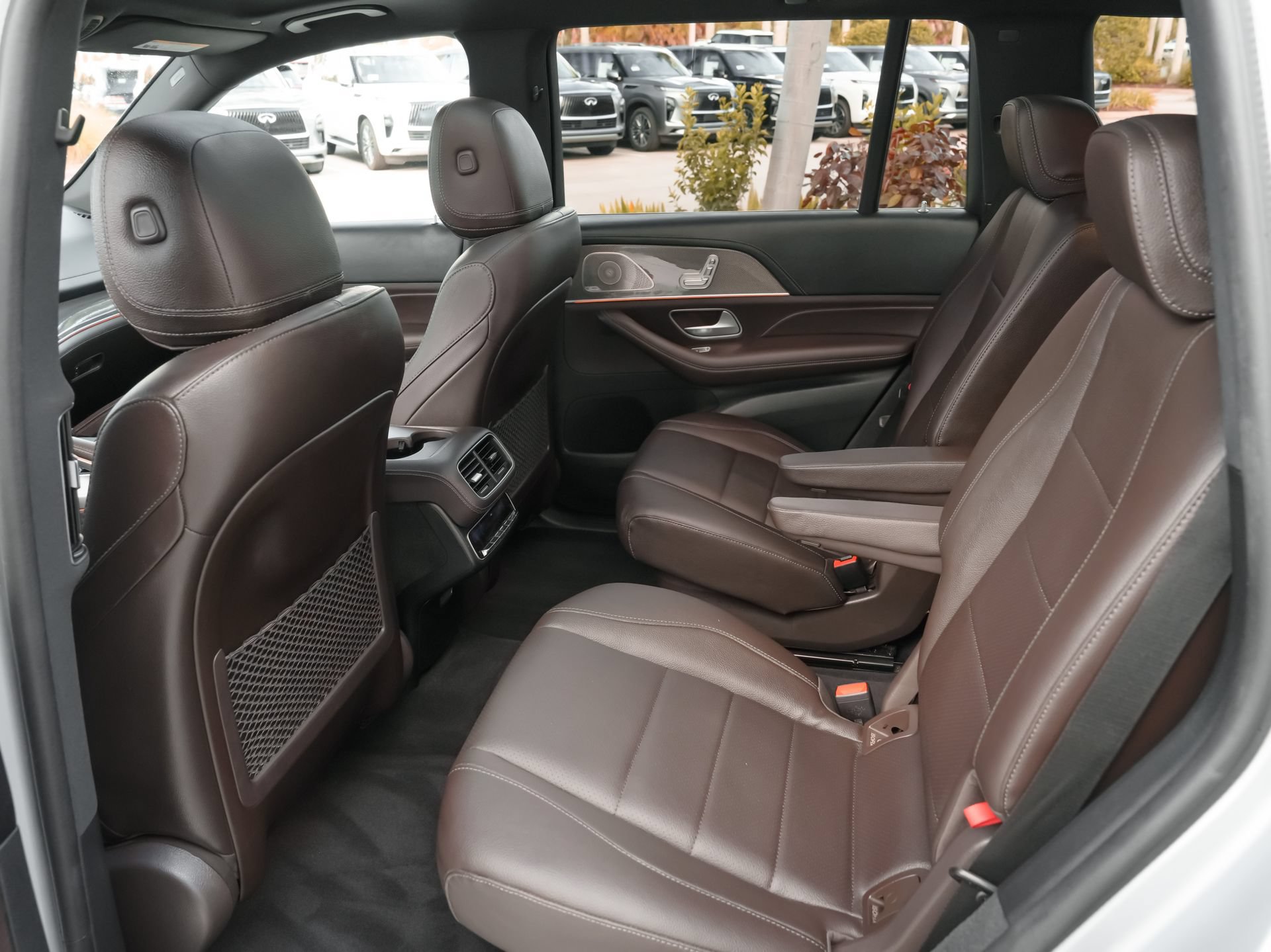 Used 2023 Mercedes-Benz GLS 450 4MATIC image 35