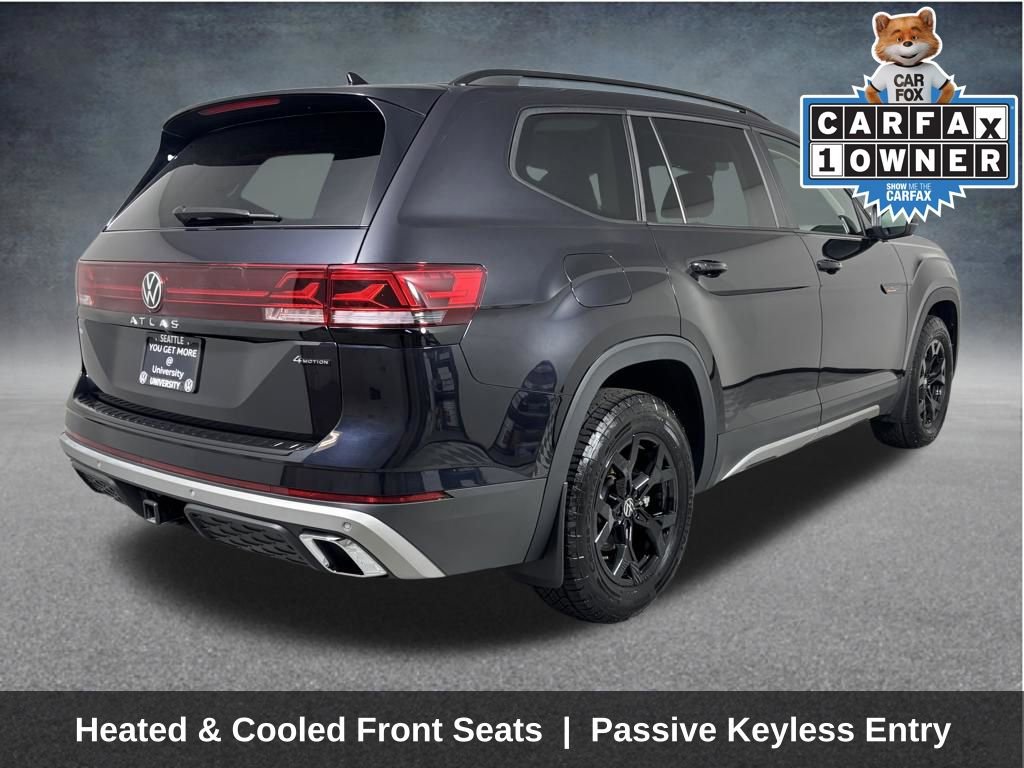 Used 2025 Volkswagen Atlas Peak Edition SE image 9
