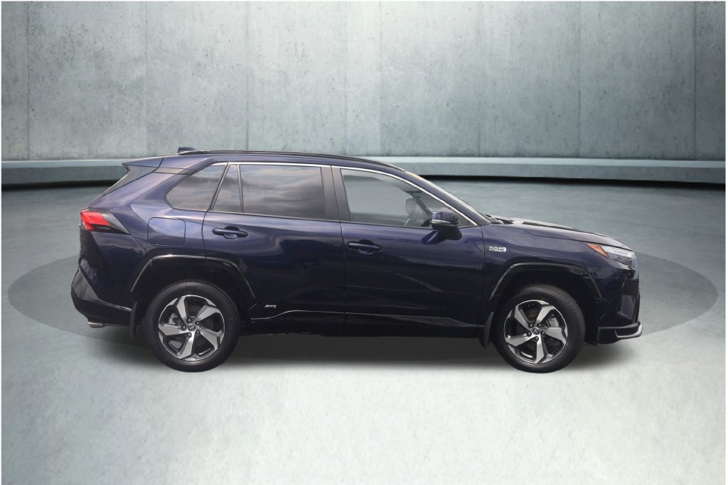 Used 2024 Toyota RAV4 SE AWD/4WD image 7