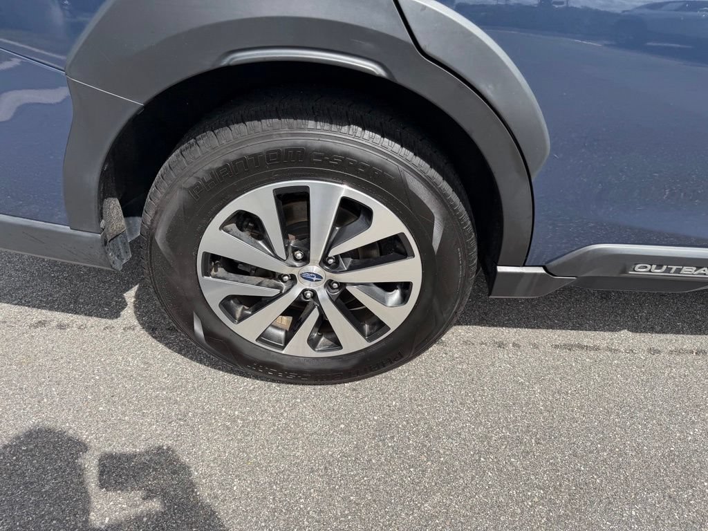 Used 2023 Subaru Outback Premium AWD/4WD image 5