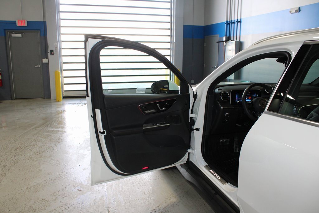 Used 2024 Mercedes-Benz GLC 43 AMG 4MATIC image 7