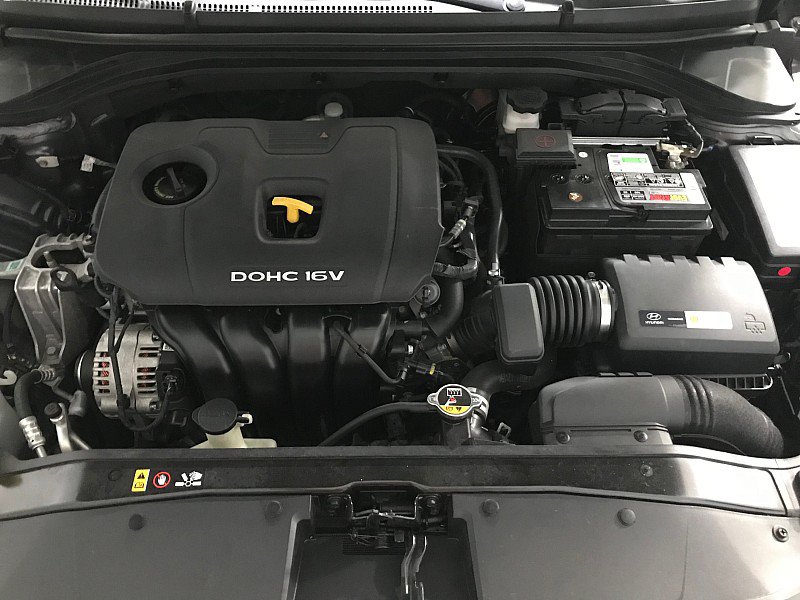 Used 2018 Hyundai Elantra SEL FWD image 31