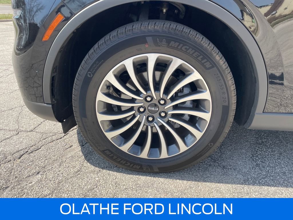 Used 2024 Lincoln Aviator Reserve w/ Equipment Group 201A image 32