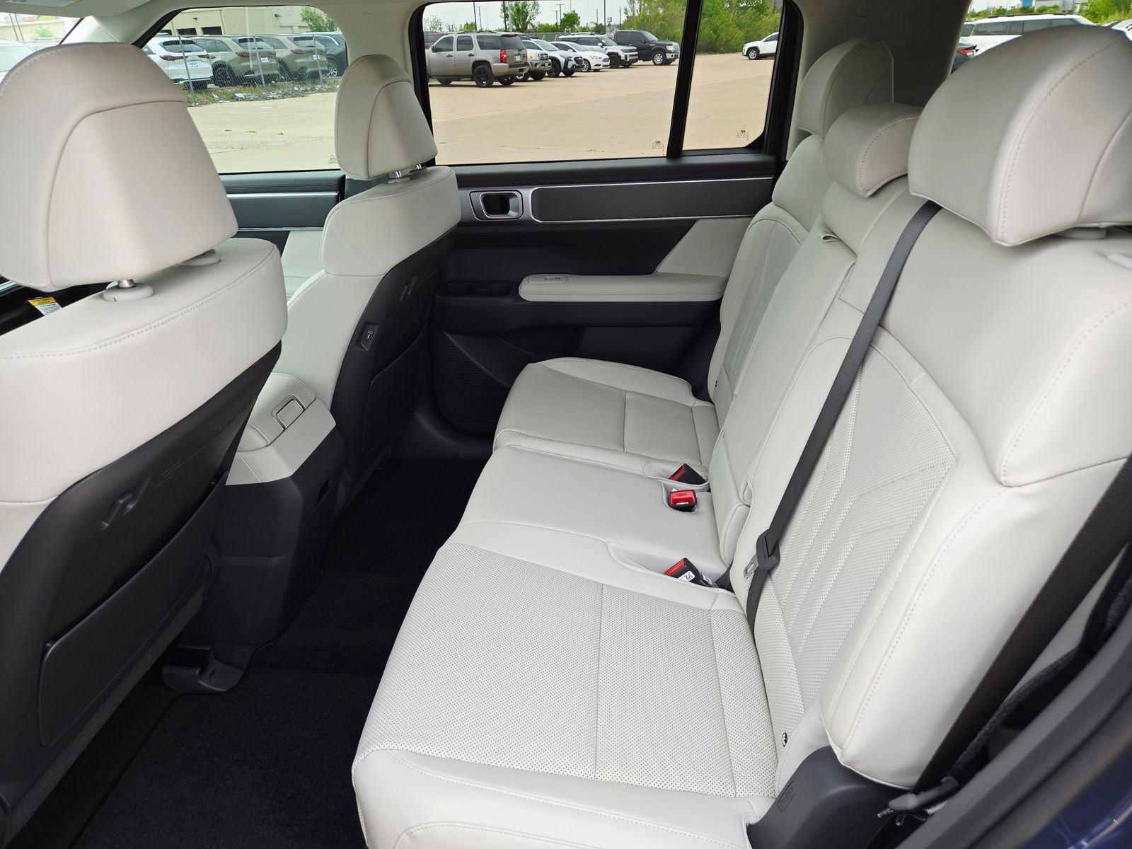 New 2026 Hyundai Santa Fe SEL FWD image 17