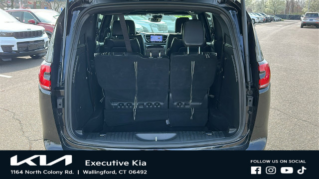 Used 2025 Chrysler Pacifica Limited FWD image 23