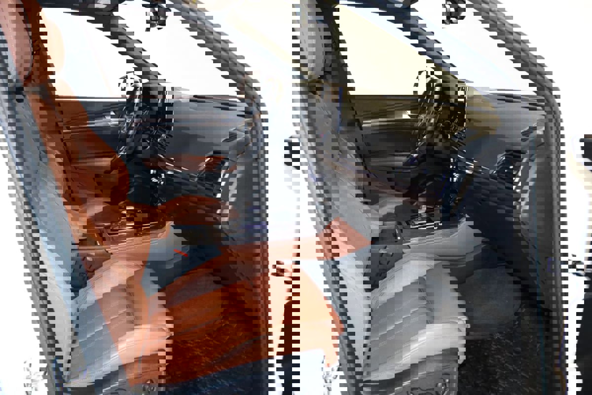 Used 2021 Audi Q5 e Prestige image 55