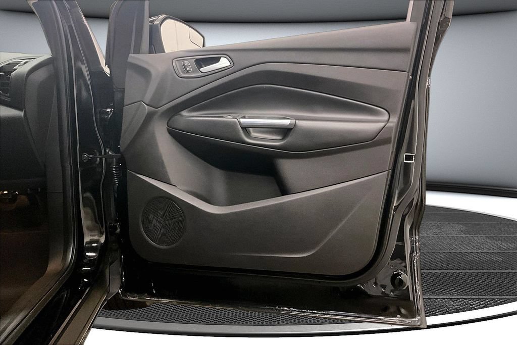 Used 2018 Ford Escape SE w/ SE Sport Appearance Package AWD/4WD image 27
