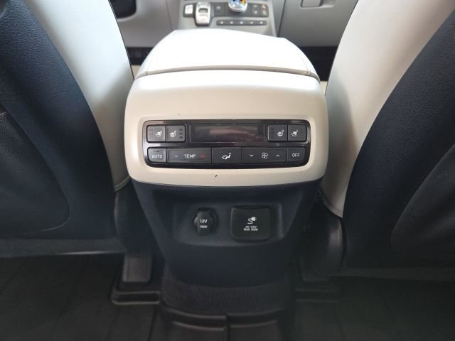 Used 2021 Hyundai Palisade Limited w/ Winter Package image 48