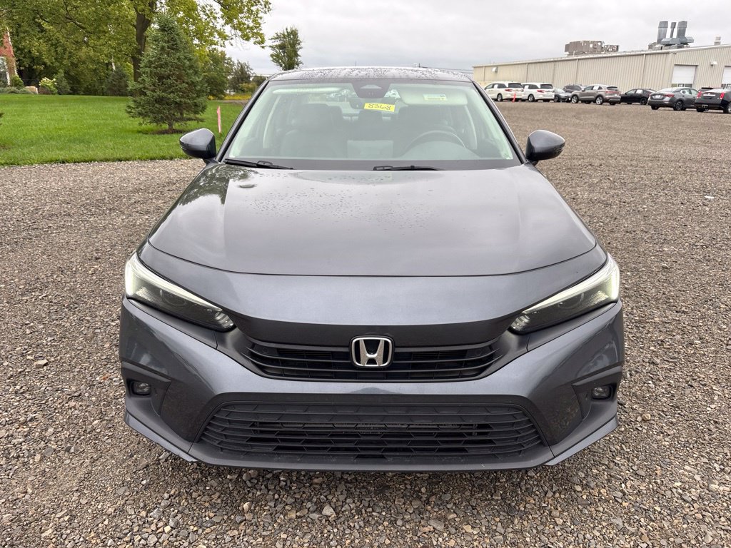 Used 2022 Honda Civic Touring image 2