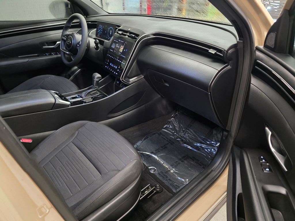 Used 2024 Hyundai Santa Cruz SEL w/ Activity Package FWD image 34