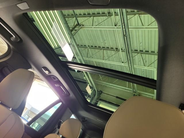 New 2026 Volvo XC90 B6 Plus w/ Protection Package Premier image 8