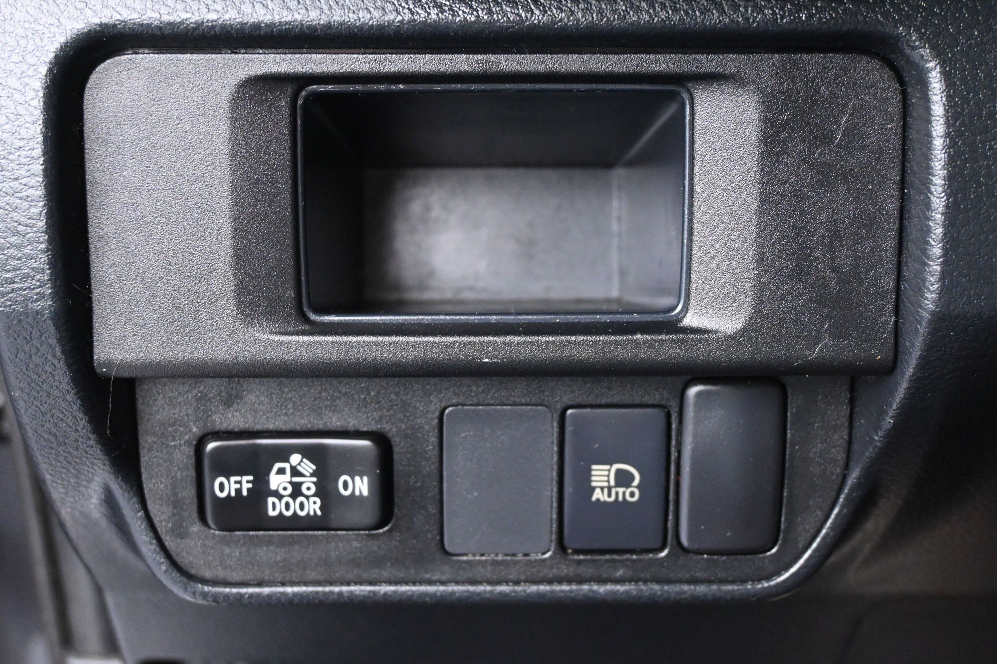 Used 2019 Toyota Tacoma SR5 AWD/4WD image 21