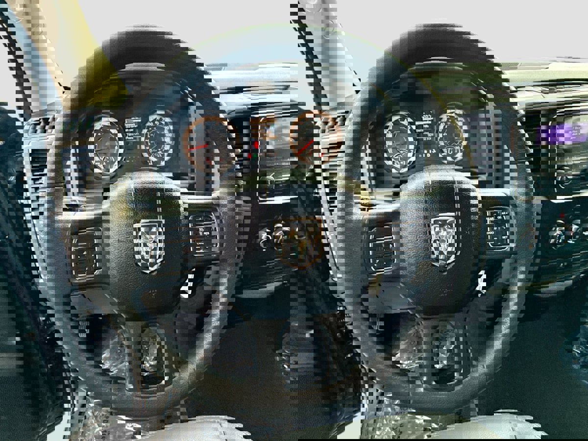 Used 2019 RAM 1500 Express image 12