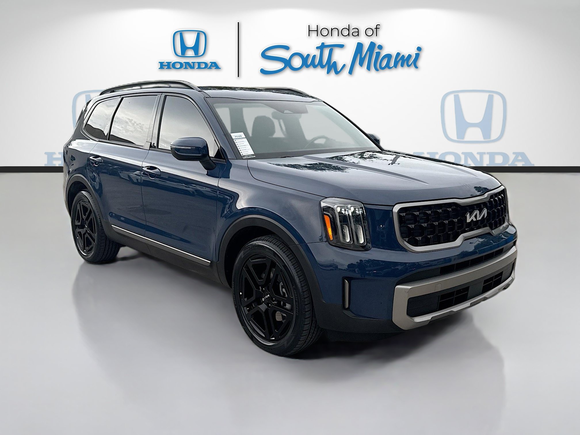 Used 2023 Kia Telluride EX X-Line AWD/4WD image 1