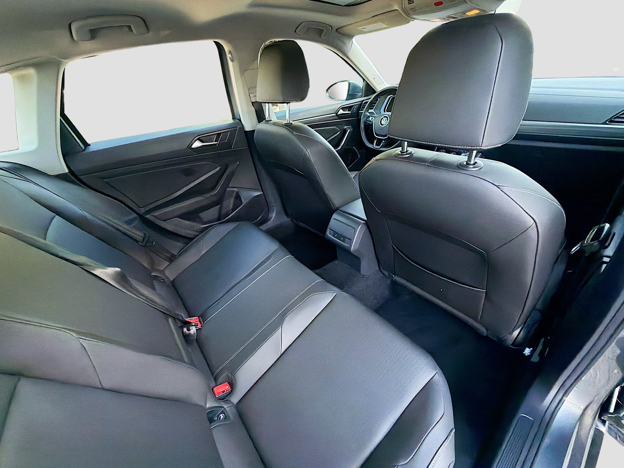 Used 2019 Volkswagen Jetta SEL w/ Cold Weather Package FWD image 27