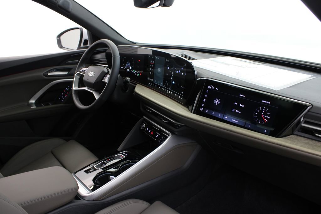 New 2025 Audi Q5 Prestige image 25