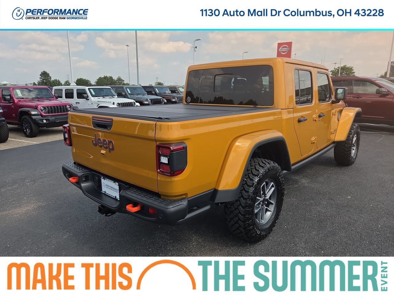 New 2026 Jeep Gladiator Mojave w/ Steel Bumper Group AWD/4WD image 8