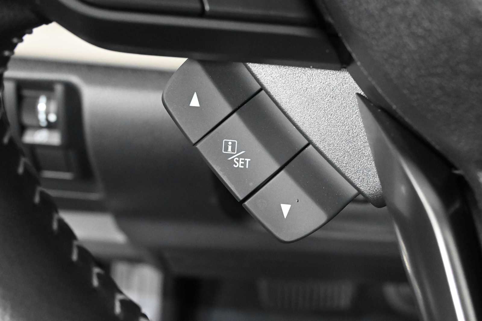 Used 2023 Subaru Forester Limited AWD/4WD image 23