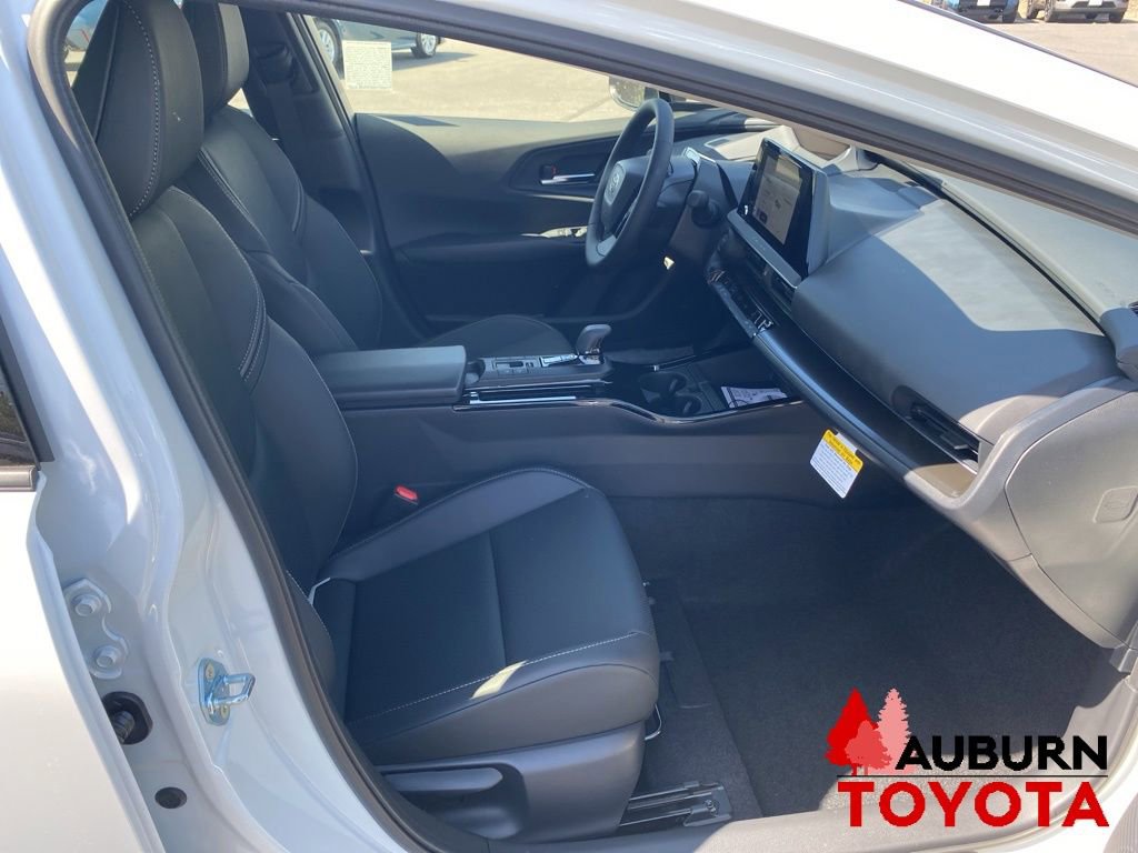 New 2026 Toyota Prius Plug-In Hybrid FWD image 9
